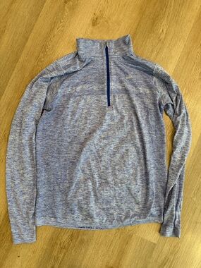 Nike Dri-Fit Heathered Periwinkle Blue Athletic Top